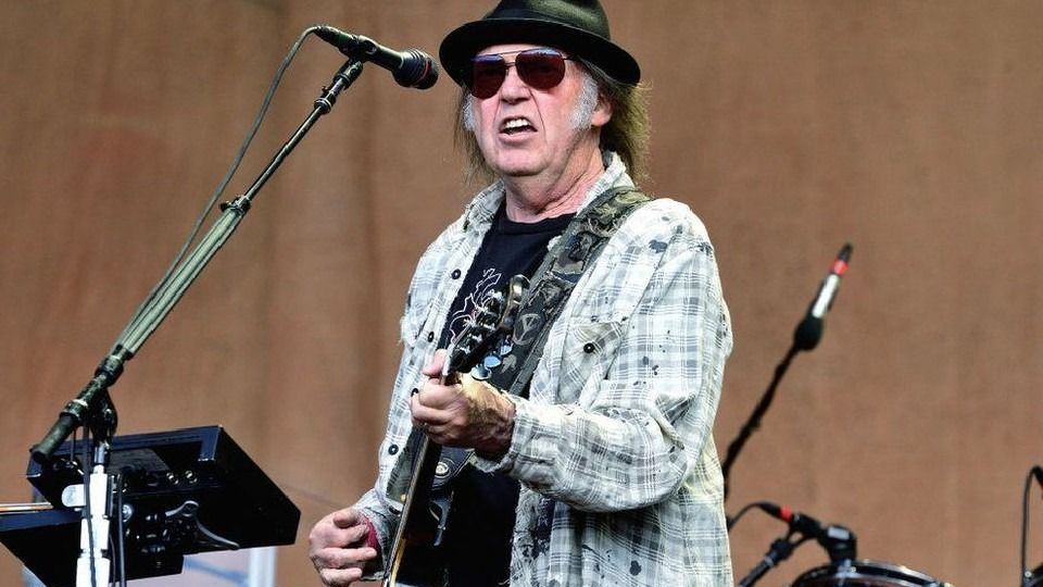 Ο Neil Young επιστρέφει στο SiriusXM μετά την διαγραφή των τραγουδιών